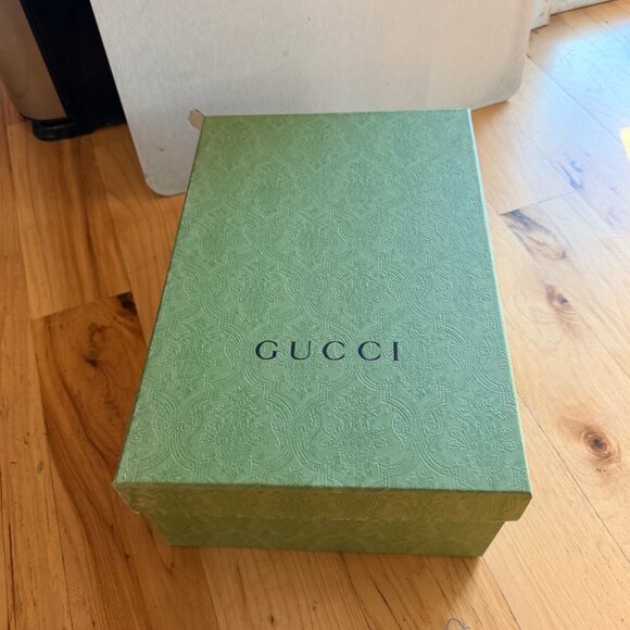 GUCCI Demetra GG Supreme Basket Low Top Sneakers - Picture 8 of 12